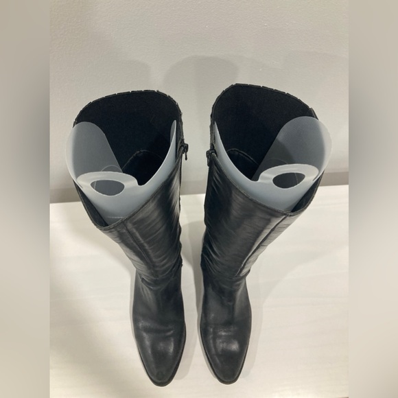 Leather Boots Made in Brazil - Picture 8 of 11